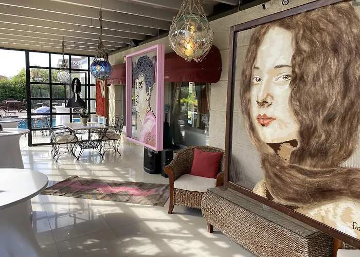 Hotel Smart Luxury & 3*