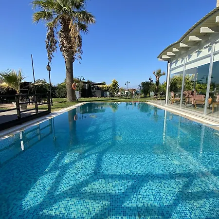 فندق Smart Luxury & Çeşme